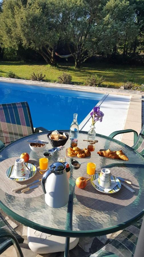 Le Kalarino Bed & Breakfast Saint-Remeze Dış mekan fotoğraf